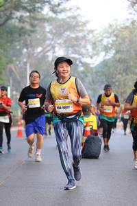 BIB: 10877
                            <button type="button" onclick="openModal(10414132)" class="btn btn-primary btn-sm float-right btn-popup" data-toggle="modal" data-target=".modal-high-quality">
                        <i class="fas fa-shopping-cart"></i> Add to Cart
                    </button>
                                            <button type="button" onclick="isThisMe(10414132, true)" class="btn btn-success btn-sm float-right btn-popup btn-isme hidden" data-toggle="tooltip" data-placement="bottom" title="นี่คือรูปของคุณใช่ไหม คลิกที่นี่เพื่อเอาเข้าอัลบั้ม">
                        <i class="fas fa-plus"></i> Add to album
                    </button>
                    <button type="button" onclick="isThisMe(10414132, false)" class="btn btn-warning btn-sm float-right btn-popup btn-isnotme hidden">
                        <i class="fas fa-ban"></i> Remove from album
                    </button>